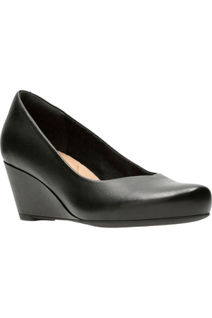 Clarks Flores Tulip in Black leather