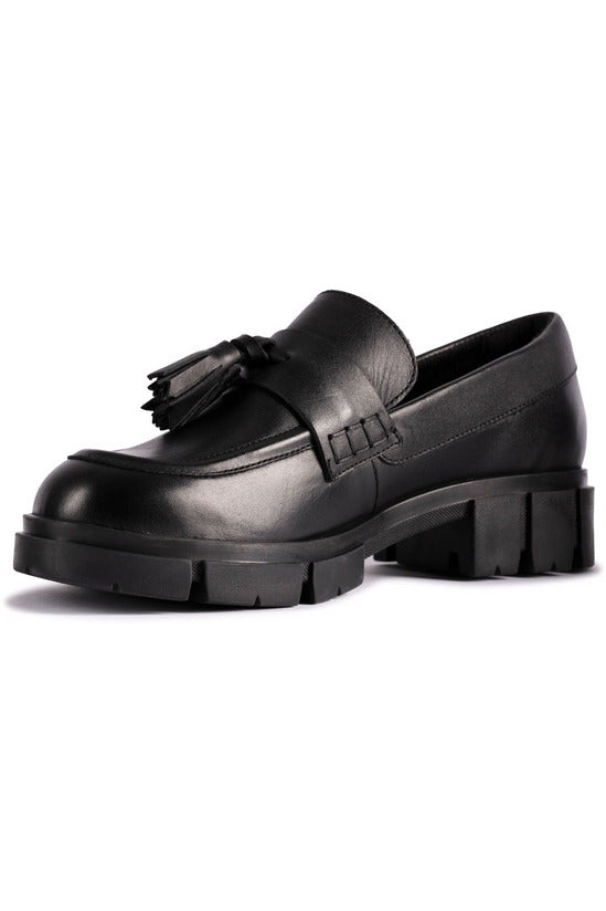 Clarks Teala Loafer in Black leather