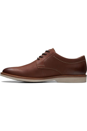 Clarks Atticus LTLace in Dark tan Leather