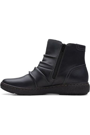 Damskie buty Clarks CarolineOrchid z czarnej skóry