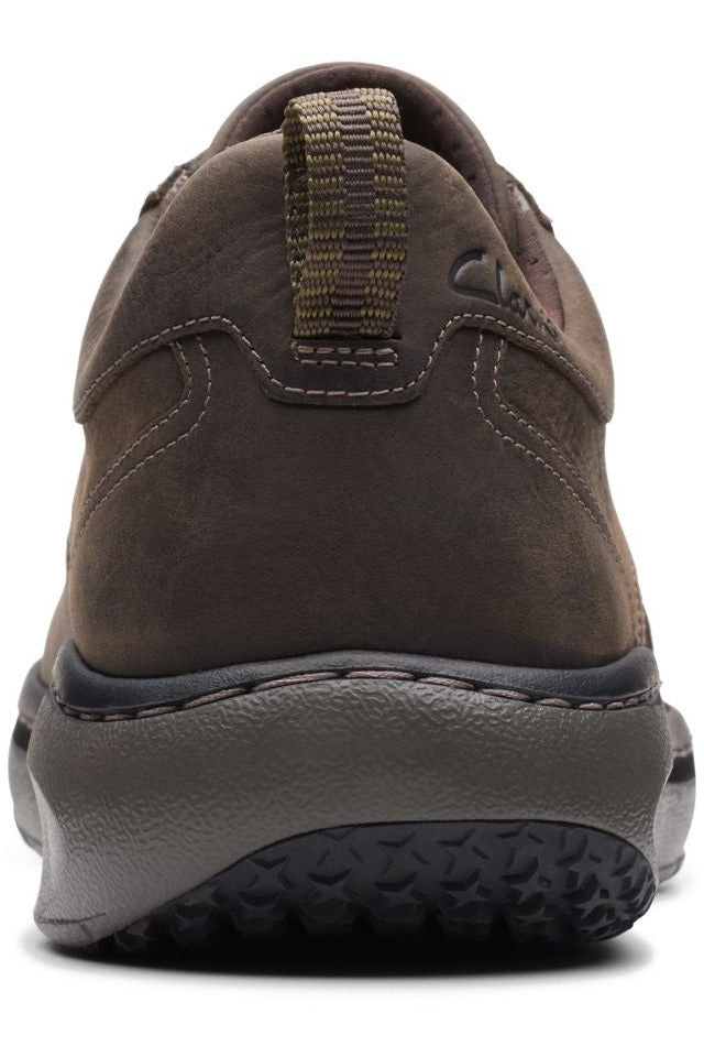 Clarks ClarksPro Lace in Dark Brn Tumble Extra Wide