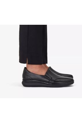 Clarks Lynell Edge black leather