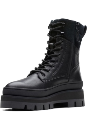Clarks Orianna2 Hike in Black warmlined leather