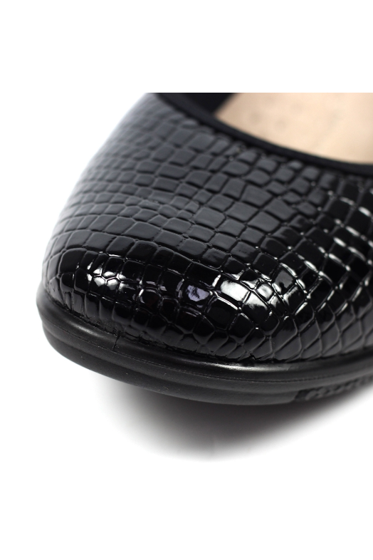 Lunar Winnie wedge shoe FLN050 in Black