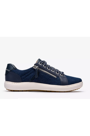 Clarks Nalle Zen in Dark denim