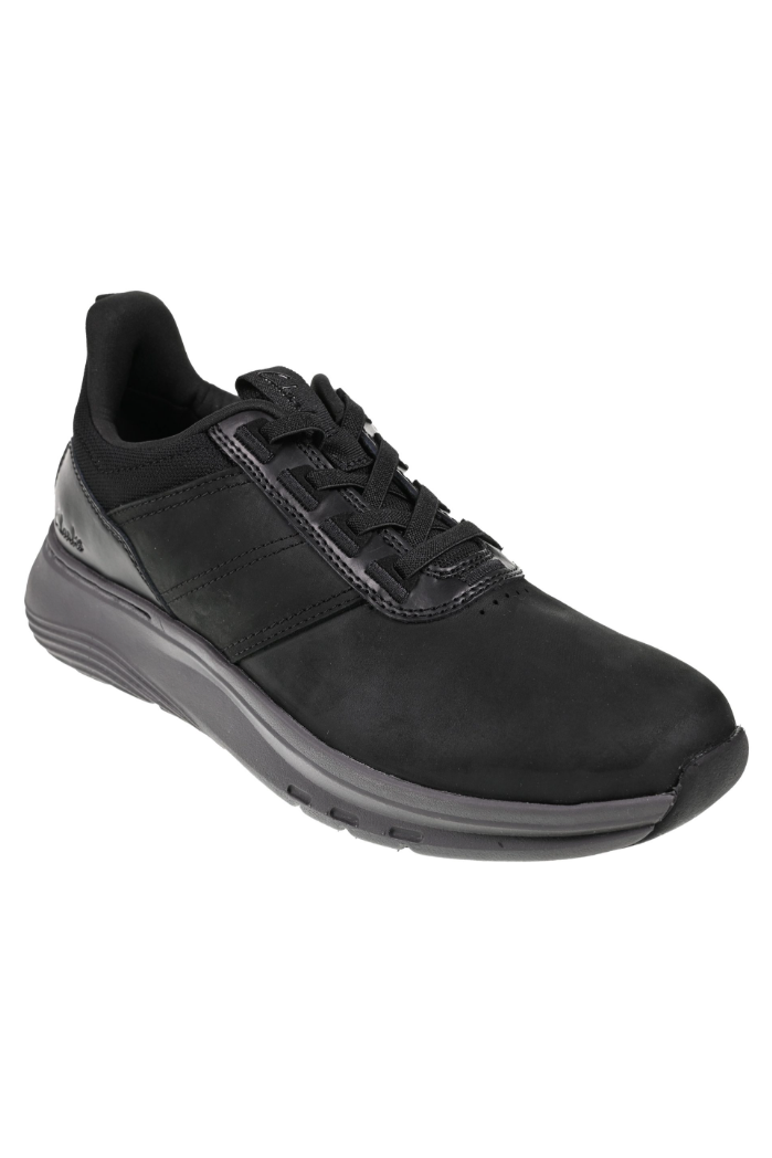 Clarks Motion Trek LX in Black leather