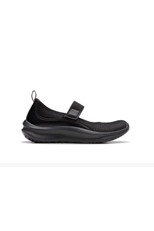 Clarks Cloudsteppers Solevana Jane in Black