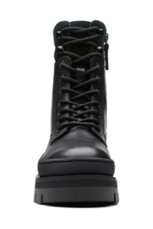 Clarks Orianna2 Hike in Black warmlined leather