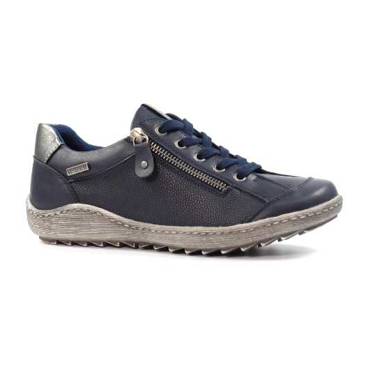 Lunar Sloan waterproof trainer in Navy DLB082
