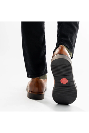 Base London Roly washed Derby in tan