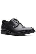 Clarks Mens Un Hugh Cap in Black Leather