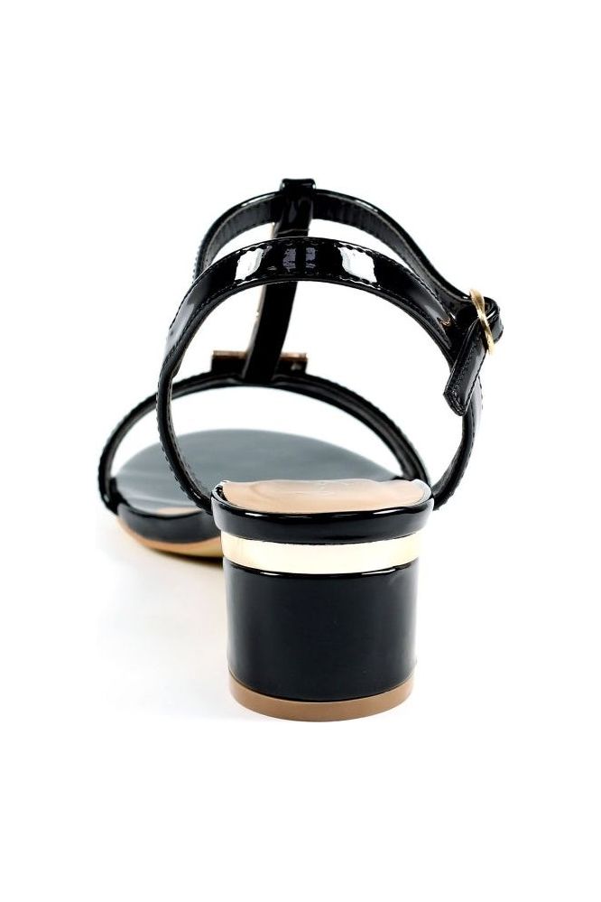 Lunar sandals outlet discount