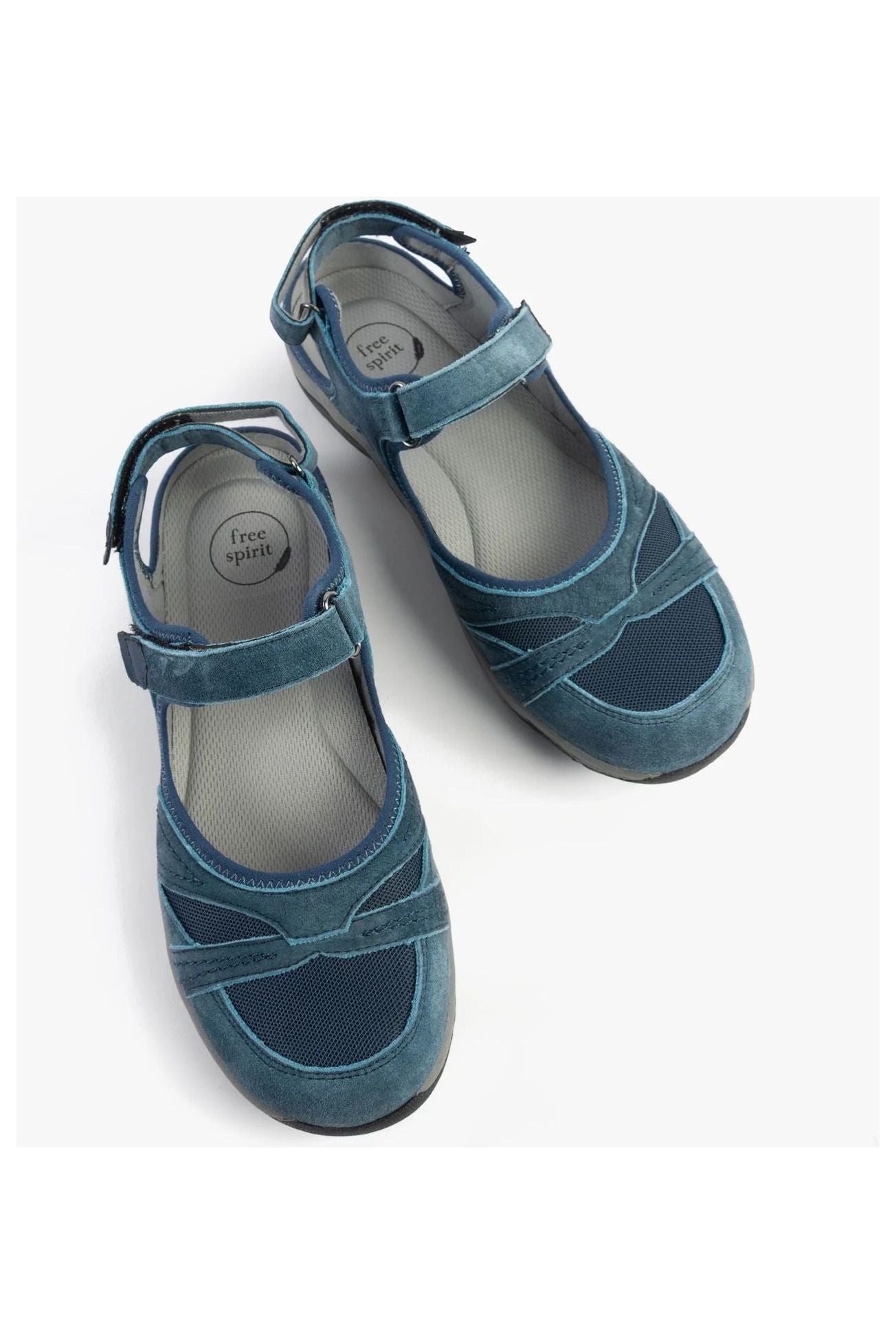 Free Spirit Brylee in Navy