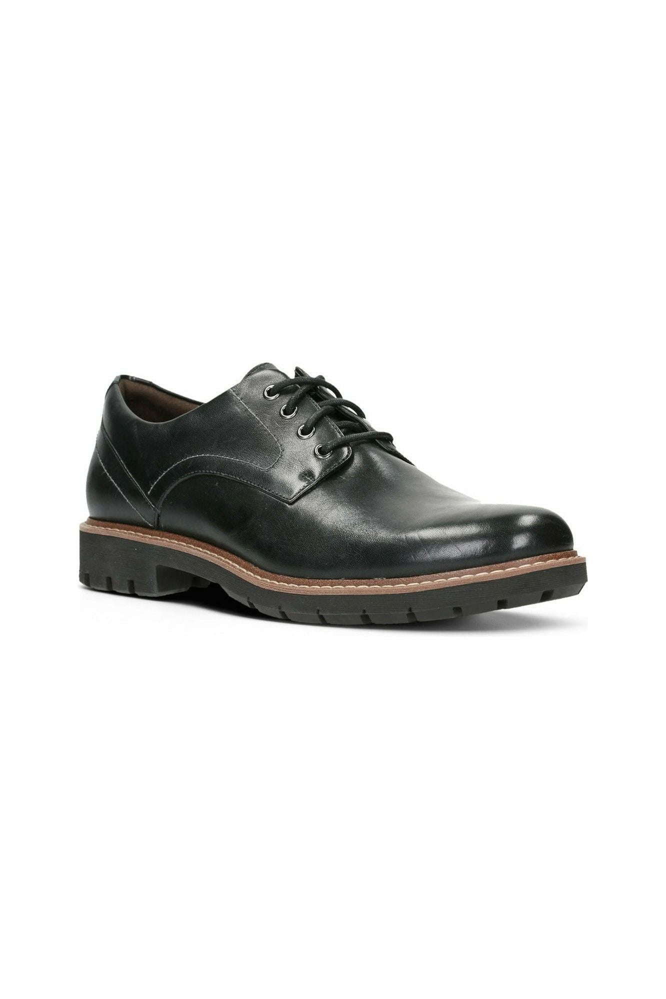 Clarks Batcombe Hall in black leather