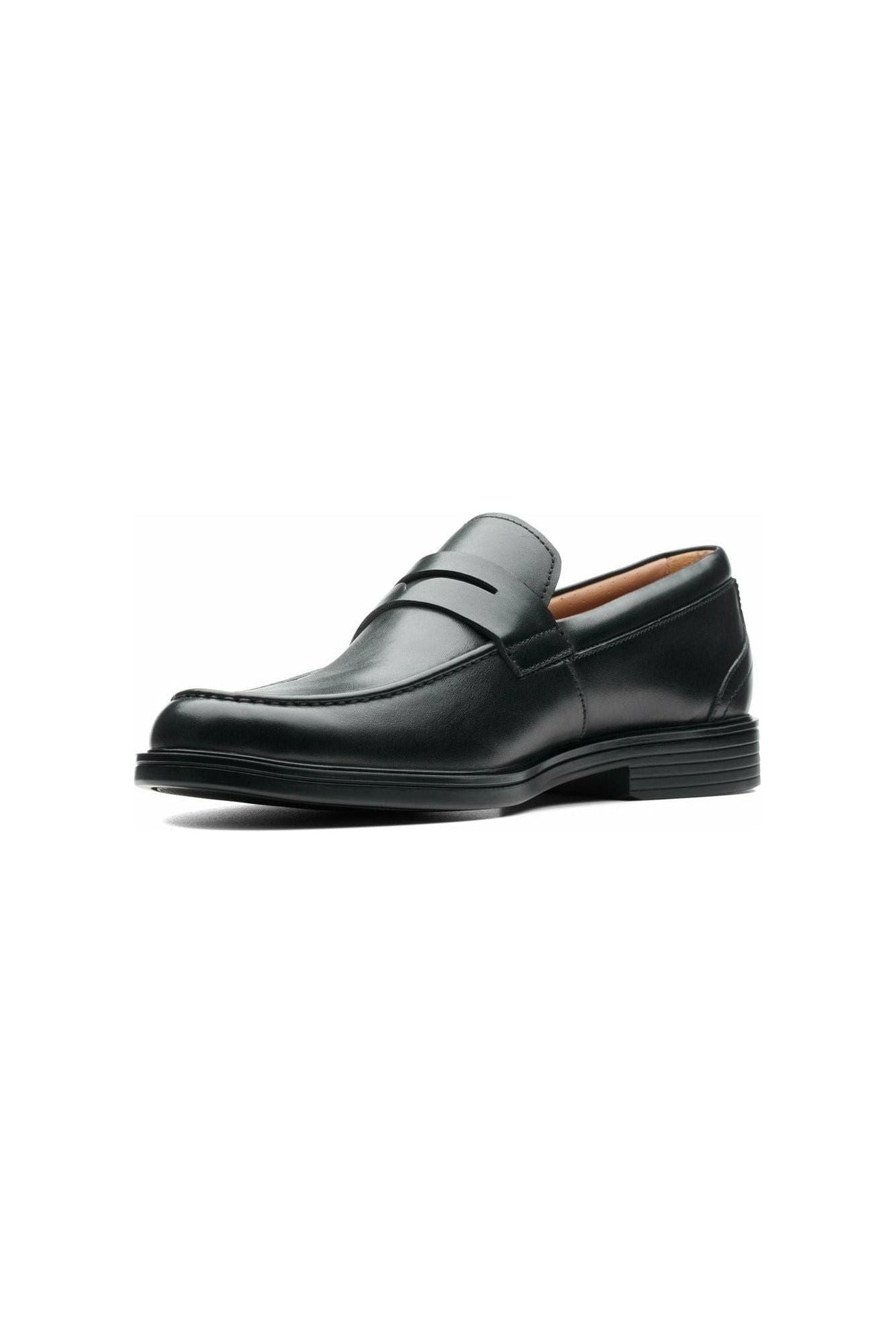 Clarks Un Aldric Step black leather