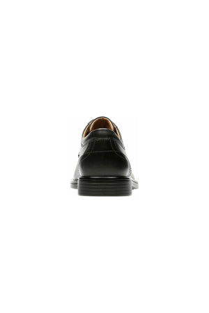 Clarks Un Aldric Park black