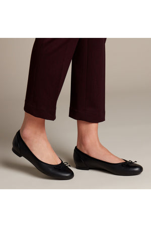 Clarks Couture Bloom black leather
