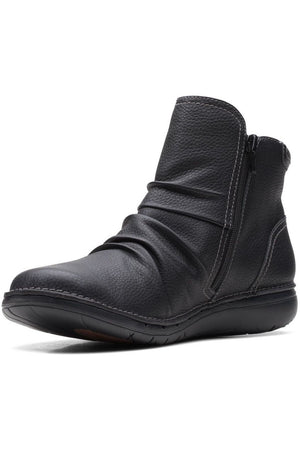 Clarks Un Loop Top black leather