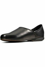 Clarks Harston Elite black leather slipper